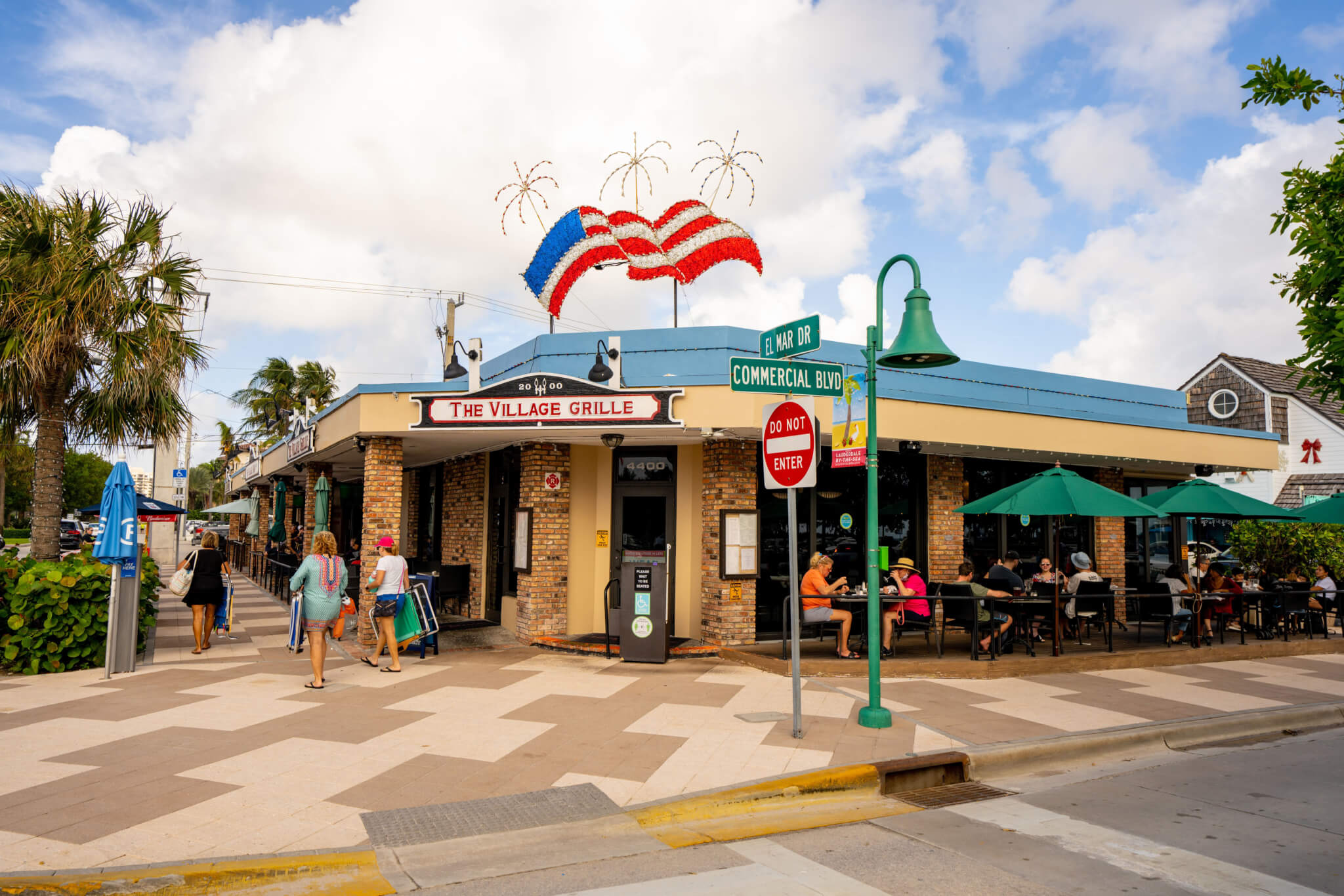 5 Enchanting Small Beach Towns in Florida