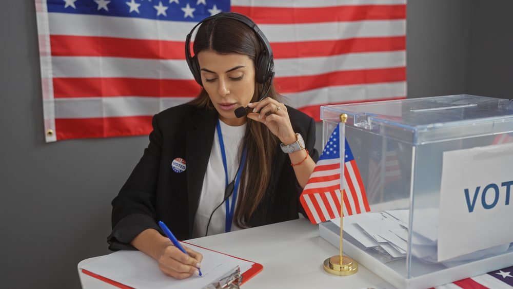 Solicitan empleados electorales bilingües para las elecciones de noviembre en Florida